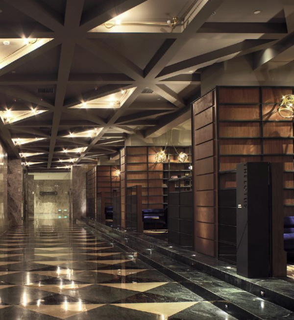 Art Deco风格艺术酒店，全程不加价！重庆圣荷酒店 高级双床房1晚套餐（含双早+咖啡+啤酒1L）