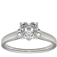 补贴购：Blue Nile 1.01 克拉心形钻石+大教堂单石配钻石订婚戒指 LD18449663