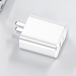Benks 邦克仕 手机充电器 USB-A/Type-C 30W 白色