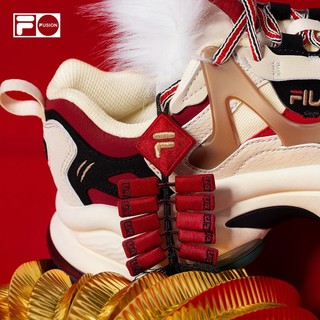 FILA 斐乐 FUSION斐乐潮牌新年春节限定款RJV男女同款新复古老爹鞋休闲鞋 米色/深红-AR 42