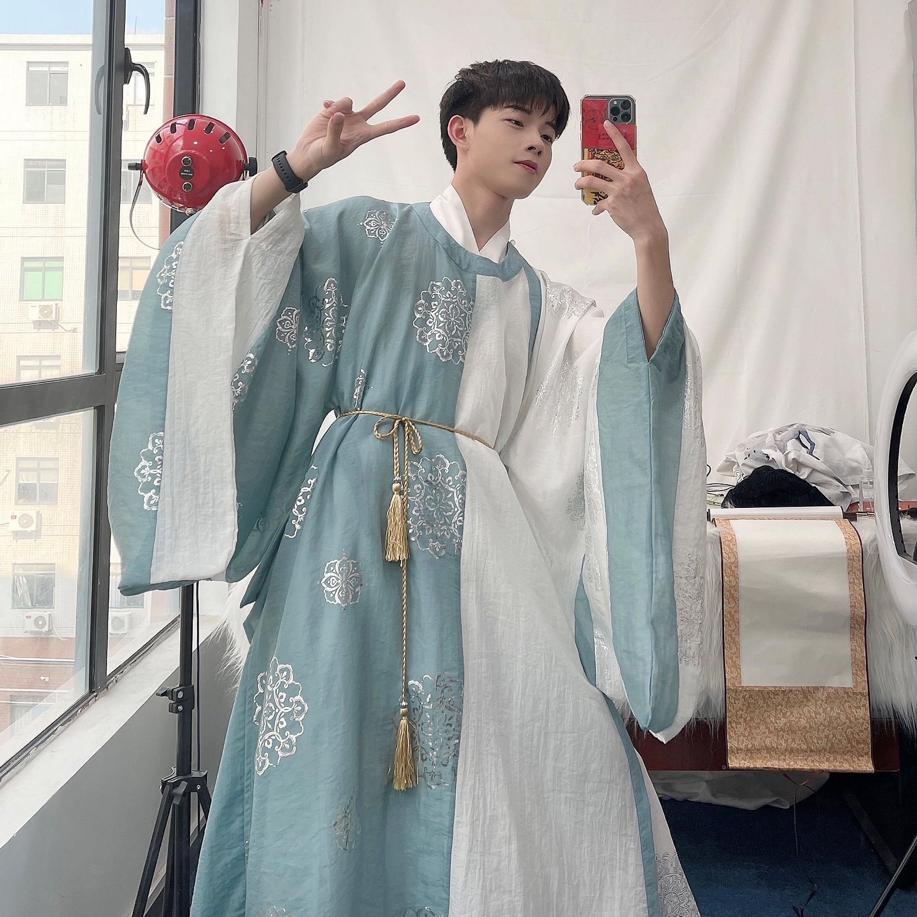 羽月司衣局 两极反转 明制汉服 拼色撞色圆领袍 男女款 P2115 绿白