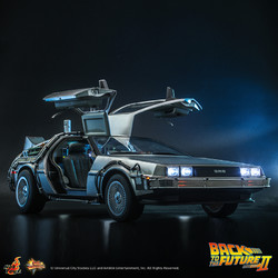 Hot Toys 狂热玩具 回到未来2 DeLorean Time Machine 1：6 珍藏车