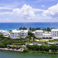 三亚亚龙湾迎宾馆 豪华泳池大床房2晚(连住)含早+火锅套餐+海底餐厅下午茶等