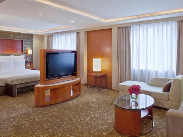 周末不加价广州中国大酒店尊豪房1晚食街600元餐饮津贴1份