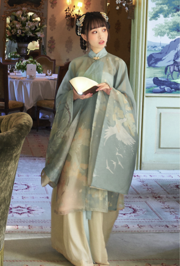 十三余小豆蔻儿明制汉服阿宝竖领斜襟长衫shf151025