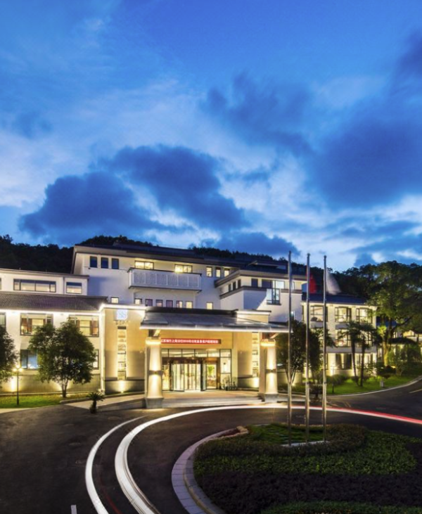 超长有效期杭州三台山庄静雅双床房2晚连住含早精选家庭套餐1份