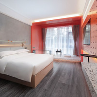 泊BO酒店(阳朔西街店) 空景城际大床房