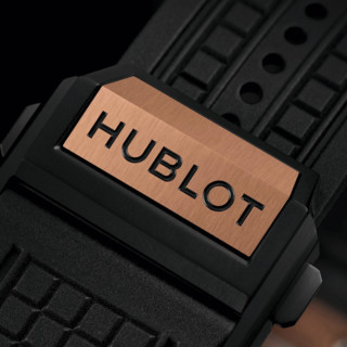 HUBLOT 宇舶 SQUARE BANG系列 42毫米自动上链腕表 821.OM.0180.RX