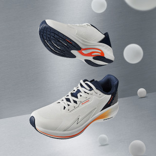 361° 飞翼2.0pro 男士跑鞋 672132239