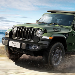 Jeep 角斗士 22款 3.6L 手自一体 先行版