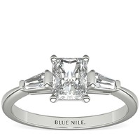 Blue Nile 0.91 克拉雷迪恩形钻石+尖顶长方形钻石订婚戒指