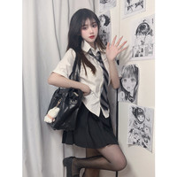 颜沐溪 JK制服 今姬 收腰泡泡袖衬衫 短袖