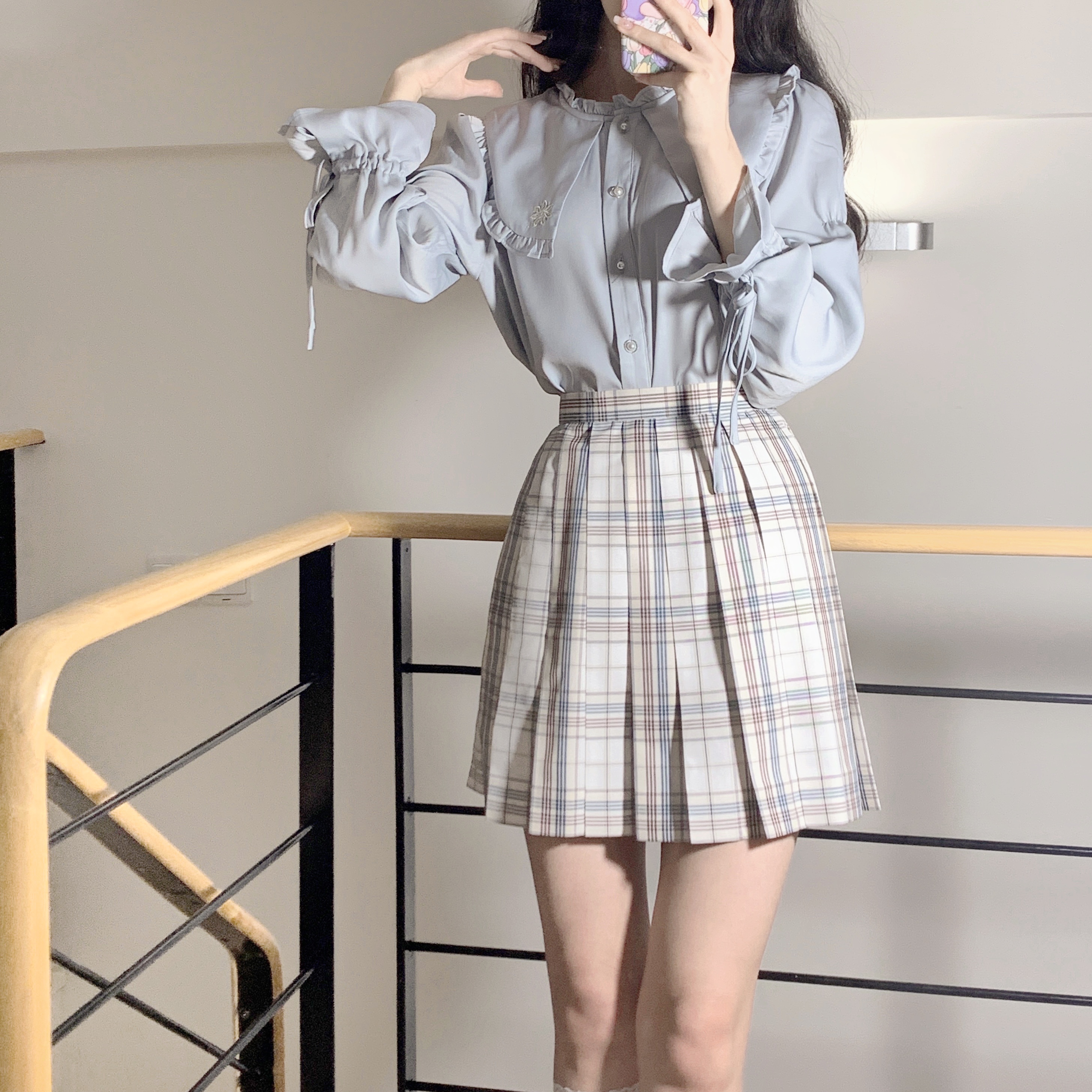 七月熙 JK制服 缎面领刺绣长袖衬衣 灰蓝色