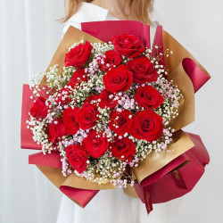 520情人节鲜花速递玫瑰花满天星韩式花束19枝爱意情深p78