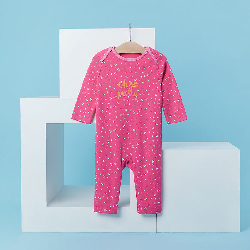 mothercare 新生儿字母印花连体衣