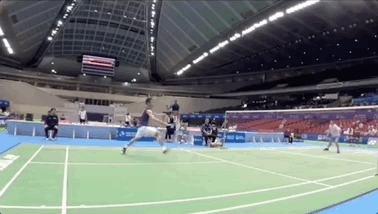 报告教练！没有搭档怎么练羽毛球步伐？想拥有马来步和中国跳？训练干货，有它就够了！