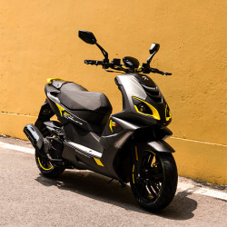 peugeot标致摩托speedfight4streetline150cc水冷踏板摩托车