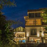 张家界岩语间艺术民宿