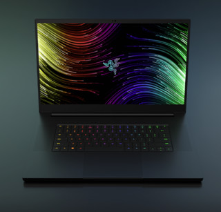 RAZER 雷蛇 灵刃17 17.3英寸游戏本（i7-12800H、16GB、1TB SSD、RTX3070Ti）