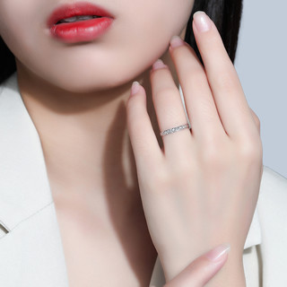 CHJ JEWELLERY 潮宏基 SRK30005642 女士波光18K白金戒指 13号 0.95g