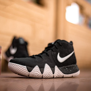 NIKE 耐克 Kyrie 4 EP 男子篮球鞋 943806-002 黑白 46