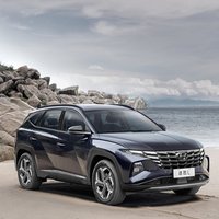 北京现代 途胜 22款 途胜L 混动 2.0L 20周年纪念版