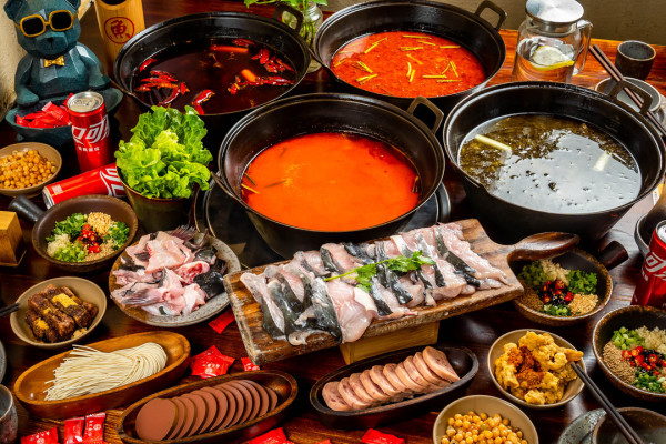 限北京,2店通用!鱼夫鱼仔鹅卵石鱼火锅 轻奢2-3人套餐