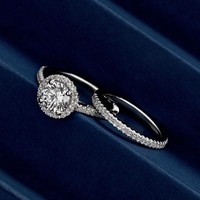 Blue Nile 0.4克拉祖母绿形钻石+小巧单石订婚戒指