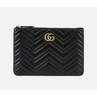 GUCCI 古驰 Marmont 系列 女士皮革手拿包 525541 0OLET 1000