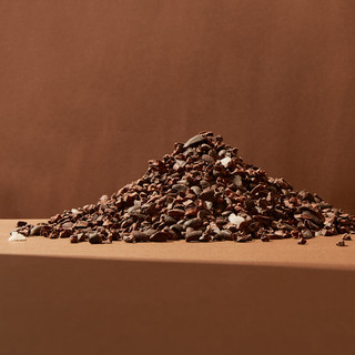 可可豆碎 巧克力盘 ：浓郁、微苦、奇特 可可狐