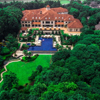 西湖畔的“唐顿庄园”！绿城·杭州玫瑰园度假酒店 玫瑰雅致双床房2晚连住（含双早+丰富酒店礼遇）