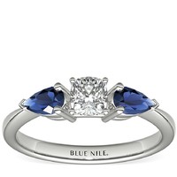 补贴购：Blue Nile 0.57 克拉垫形钻石+经典梨形蓝宝石戒托
