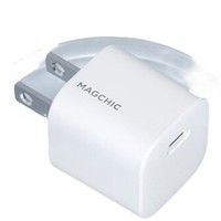 MAGCHIC 轻磁 FC007 PD20W 充电器