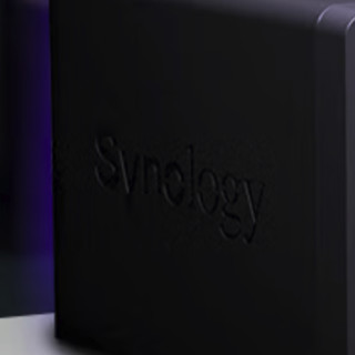 Synology 群晖 DS1821+ 8盘位 NAS（V1500B、4GB）
