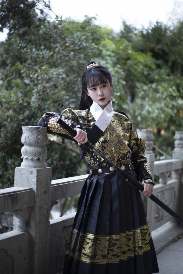 女生穿上这个比男生还要帅!一定要尝试穿一次飞鱼服!