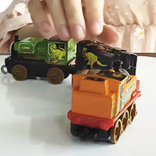 THOMAS & FRIENDS 托马斯和朋友 轨道大师系列 GHW15 十辆装恐龙伙伴礼盒