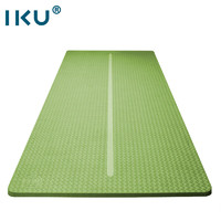 IKU i酷 初学者瑜伽垫 加厚仰卧起坐8mm专业运动健身训练垫子加宽带中线防滑无异味183cm*80cm*8mm绿色