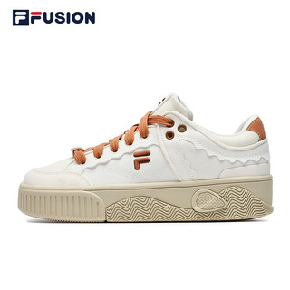 FILA 斐乐 FUSION Stack 女子运动板鞋 T12W232201F-GB 奶白/麦麸棕 39