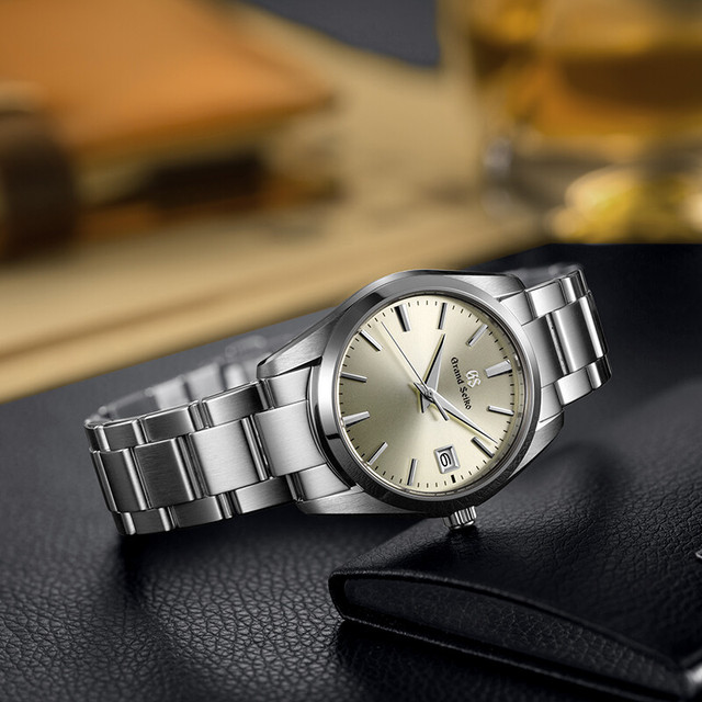 Grand Seiko 冠蓝狮Heritage系列37毫米石英腕表SBGX263G 【报价价格