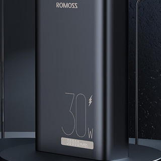 ROMOSS 罗马仕 PEA30-192 移动电源 黑色 30000mAh Type-C/Micro-B/Lightning 30W