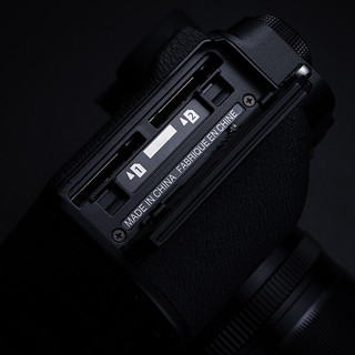 FUJIFILM 富士 X-T4 APS-C画幅 微单相机 银色 18-55mm F2.4-F4.0 APS画幅镜头 单头套机