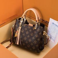 ZORO KNIGT 佐罗骑士 ZUOLUOQISHI）轻奢时尚2021新款潮水桶包女大容量小众冬季手 图片色