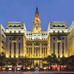 周末五一都不加价，地理位置极佳！上海金门大酒店 家庭房1晚含双早套餐
