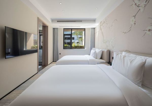 近云上草原杭州1小时可达安吉漫自然度假酒店漫乐大床房1晚双早温池泡