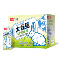 WHITE RABBIT 大白兔 初见新绿 2.4g蛋白质 牛奶 龙井茶风味 200ml*12盒