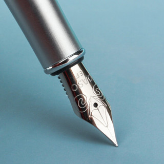 OASO 优尚 钢笔 TL826 蜡笔小新联名款 樱花奶霜 0.35mm 萌趣墨水礼盒装
