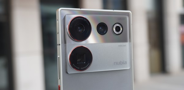 小编精选：更全面 更Ultra | 努比亚 Z50 Ultra 5G智能手机