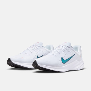 耐克（NIKE）男子跑步鞋 QUEST 5 DD0204-101 39