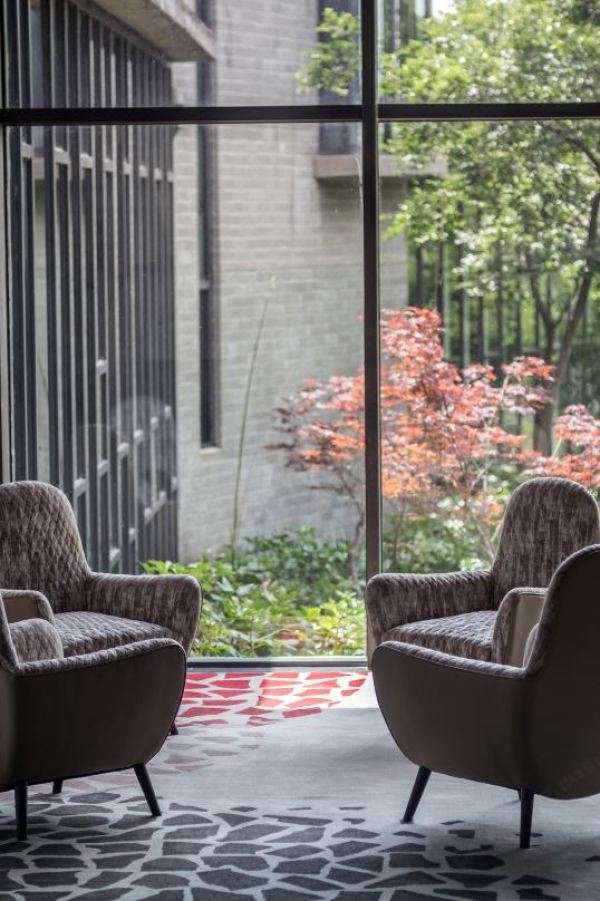 普利兹克奖的中国建筑大师王澍的杰作,拥有五间卧室的别墅——三合宅