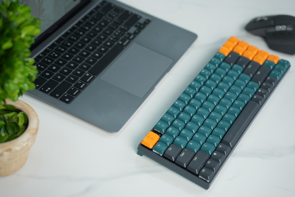 办公「新宠」，悦享轻薄，Mac的最佳搭档丨UGREEN 绿联 悦享 KU102 矮轴机械键盘